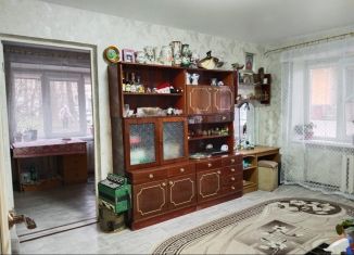 Продается 2-ком. квартира, 43.8 м2, Ставропольский край, улица Ленина, 138