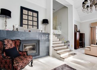 Продаю дом, 746 м2, деревня Кезьмино