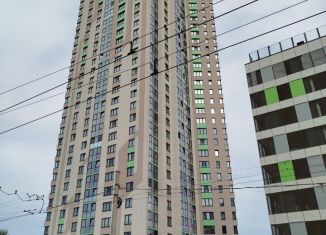 Продаю четырехкомнатную квартиру, 104 м2, Свердловская область, улица Белинского, 161