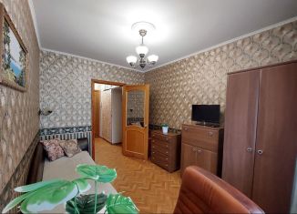 Сдам в аренду 2-ком. квартиру, 45 м2, Москва, Новоясеневский проспект, 12к3