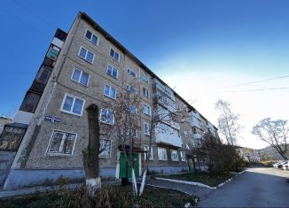 3-ком. квартира на продажу, 59.2 м2, Соликамск, Привокзальная улица, 16