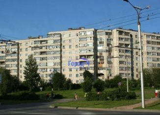 Продается четырехкомнатная квартира, 79.1 м2, Чебоксары, улица Ахазова, 1