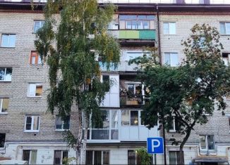 Продажа 3-ком. квартиры, 58 м2, Тюмень, улица Свердлова, 57