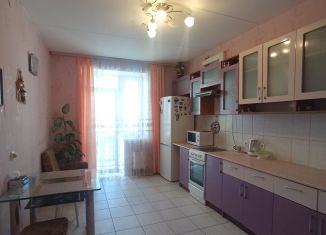 Сдаю 1-комнатную квартиру, 60 м2, Екатеринбург, Кировградская улица, 42, метро Проспект Космонавтов