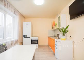 Продам 2-комнатную квартиру, 64 м2, Челябинск, Магнитогорская улица, 89