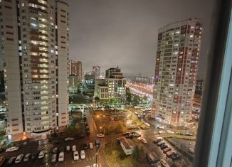 Продается 2-комнатная квартира, 55 м2, Люберцы, Комсомольский проспект, 10/1