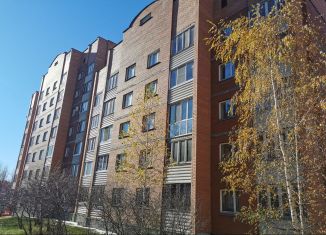 Продается двухкомнатная квартира, 50 м2, Новоуральск, улица Ленина, 115