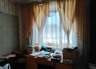 Сдам в аренду трехкомнатную квартиру, 74 м2, Барнаул, переулок Некрасова, 43