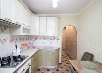 Продается 2-ком. квартира, 48.8 м2, Калуга, Малоярославецкая улица, 5