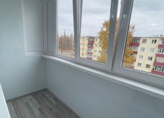 Продажа 2-ком. квартиры, 46 м2, Салават, улица Калинина, 60