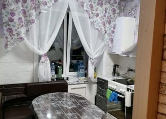 Продается трехкомнатная квартира, 52.7 м2, Таштагол, улица Матросова, 38