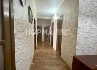 Продам 3-ком. квартиру, 88.1 м2, Октябрьский, улица Губкина, 27