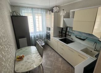 Продается 3-комнатная квартира, 66 м2, Тюмень, Ленинский округ, Западносибирская улица, 18к1