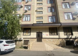 Продаю 2-комнатную квартиру, 82 м2, Дагестан, улица Г. Гамидова