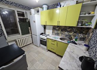 Сдам 2-ком. квартиру, 48 м2, Санкт-Петербург, Пражская улица, 17к1, метро Международная