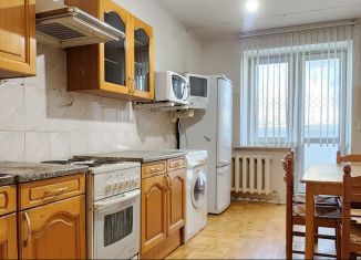 Продажа трехкомнатной квартиры, 94 м2, Екатеринбург, метро Геологическая, улица Пальмиро Тольятти, 13А