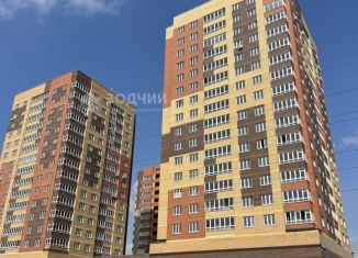 Продаю 2-комнатную квартиру, 63.3 м2, Чебоксары, улица Филиппа Лукина, 16