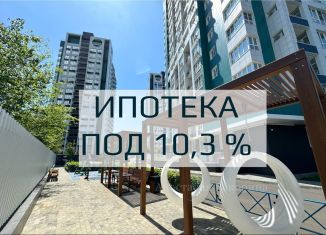 Продаю 1-ком. квартиру, 42.7 м2, Туапсе, улица Портовиков, 39/2