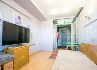 Продажа 2-комнатной квартиры, 48 м2, Хабаровский край, улица Калинина, 138