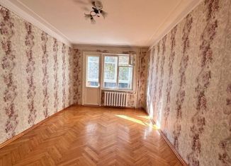 Продается 2-ком. квартира, 50 м2, Нальчик, район Дубки, улица 2-й Таманской Дивизии, 426