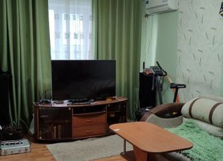 Продаю трехкомнатную квартиру, 63 м2, Курган, улица Бурова-Петрова, 98Г