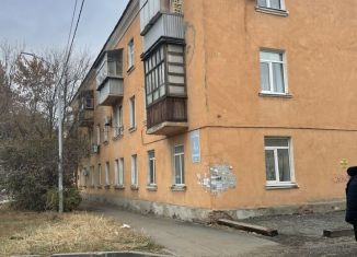 Продаю 2-комнатную квартиру, 47.3 м2, Оренбург, Невельская улица, 4А