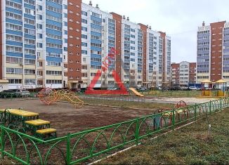 Продается 3-комнатная квартира, 72.8 м2, Каменск-Уральский, Комсомольский бульвар, 31