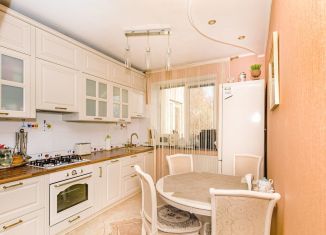 Продается 3-комнатная квартира, 90 м2, Калининградская область, Полоцкая улица, 28