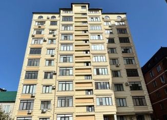 Продам квартиру со свободной планировкой, 55 м2, Махачкала, улица Просвещения, 4