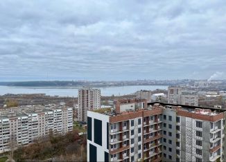 Продаю 2-ком. квартиру, 43 м2, Ижевск, Базарная площадь, 1, Ленинский район