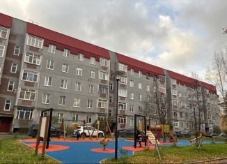 Продажа 2-комнатной квартиры, 68 м2, Ленинградская область, Комсомольская улица, 10к1