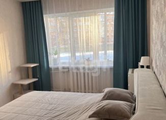 Продается 2-комнатная квартира, 48 м2, Каменск-Уральский, Каменская улица, 55