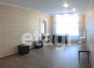 Продается трехкомнатная квартира, 40 м2, Благовещенск, улица Островского, 36А