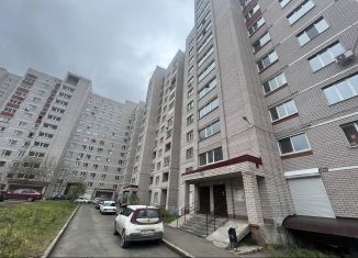 Продам 3-комнатную квартиру, 80.1 м2, Удмуртия, улица Михаила Петрова, 47А