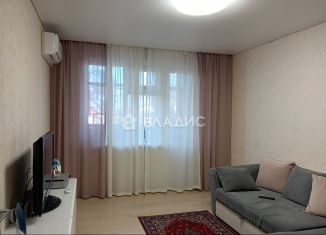 Продаю 2-комнатную квартиру, 48 м2, Белгород, улица 5 Августа, 38