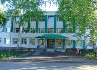 Аренда помещения свободного назначения, 32 м2, село Кармаскалы, Садовая улица, 22