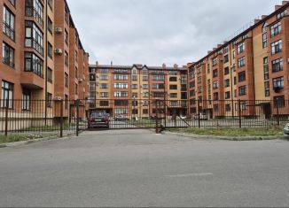 Продам 3-комнатную квартиру, 89.8 м2, Владикавказ, улица Билара Кабалоева, 8