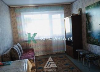 Продается 2-комнатная квартира, 44 м2, Усть-Катав, 2-й микрорайон, 19