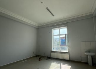 Сдается офис, 33 м2, Махачкала, улица Белинского, 12