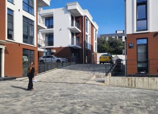 Аренда 1-ком. квартиры, 30 м2, Сочи, Бакинская улица, 16/2, микрорайон Верхнеимеретинская Бухта