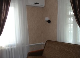 Сдам в аренду 2-ком. квартиру, 40 м2, Воронеж, улица Леваневского, 29