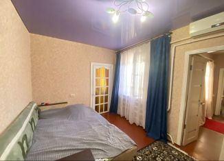 Продажа трехкомнатной квартиры, 45 м2, Ростов-на-Дону, улица 7-я Линия, 10, Пролетарский район