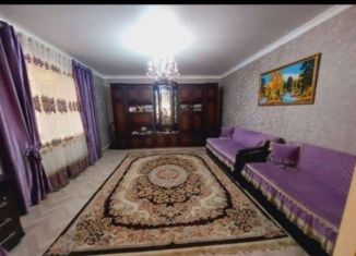 Продаю дом, 250 м2, село Бабаюрт, улица Мира