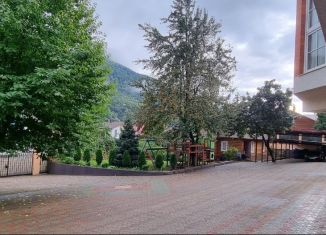 Продаю дом, 900 м2, посёлок городского типа Красная Поляна, А-149, 42-й километр