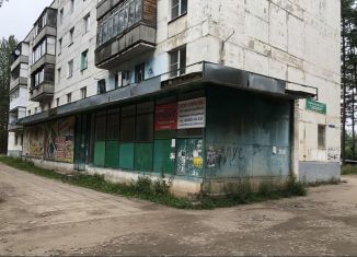 Сдам в аренду торговую площадь, 232.6 м2, Бабаево, улица Гайдара, 26