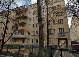 Продается 3-комнатная квартира, 62 м2, Москва, Большая Бронная улица, 8, метро Тверская