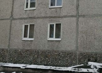 Продажа четырехкомнатной квартиры, 70.6 м2, Туринск, улица Чкалова, 64