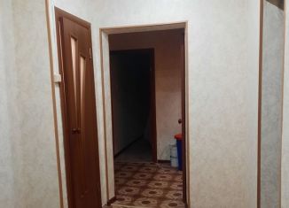 Продажа 4-ком. квартиры, 84 м2, посёлок городского типа Беркакит, улица Бочкарёва, 5