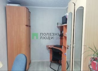 Продажа трехкомнатной квартиры, 54.4 м2, посёлок городского типа Верхняя Максаковка, Омская улица, 3