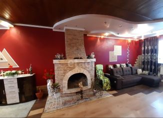 Дом на продажу, 176 м2, поселок городского типа Вейделевка, Октябрьская улица